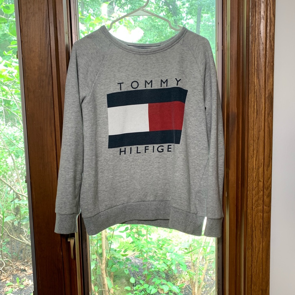 Tommy Hilfiger Crewneck Women's Small - Picture 2 of 6